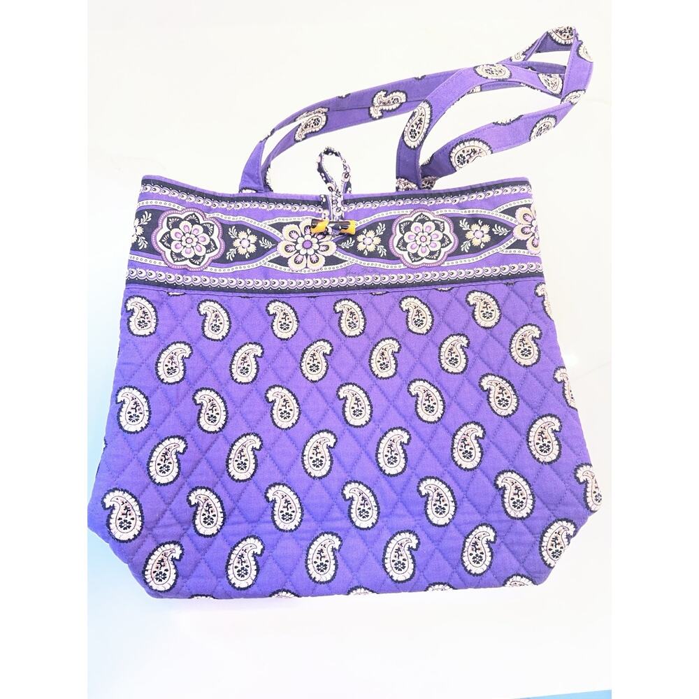 Vera Bradley shoulder Tote Simply Purple Pattern toggle Closure Excellent Cond